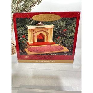 New Hallmark Fireplace Ornament 1993 Bearingers Victoria Flickering Light Home